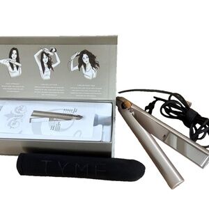 TYME Hair straightener/curler with case and box